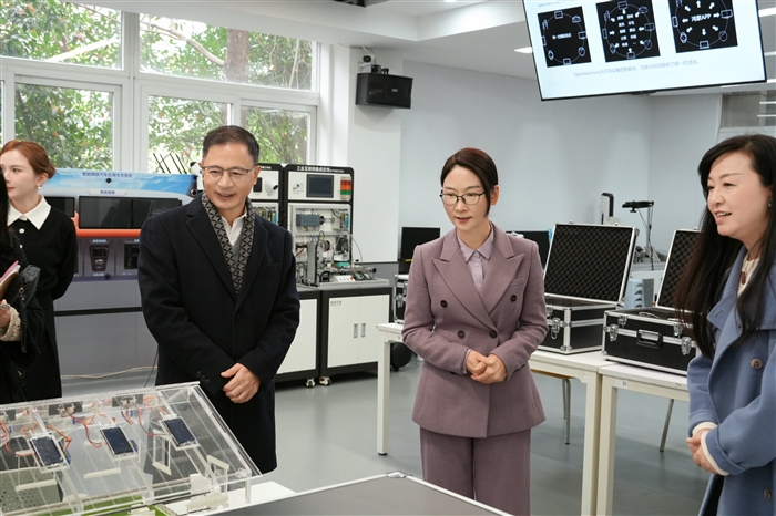 0121b8f0761657495f9151693f6e16be.jpg 0121b8f0761657495f9151693f6e16be.jpg