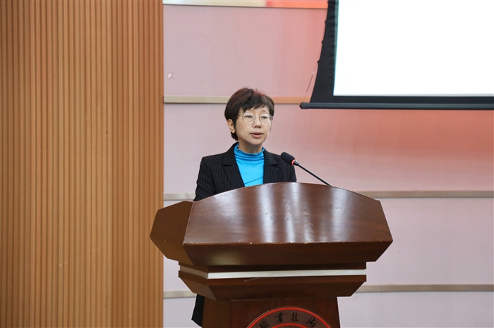 王志梅.jpg 王志梅.jpg