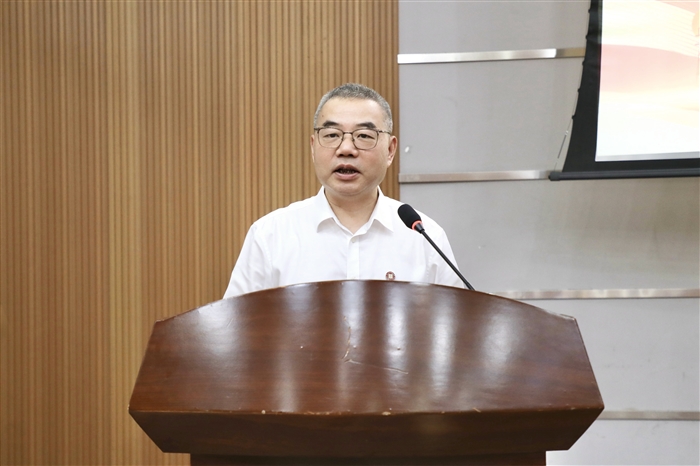 徐利群.jpg 徐利群.jpg