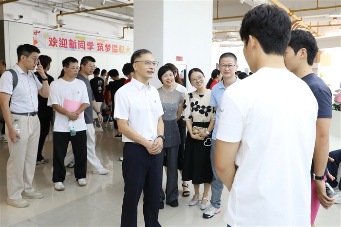 方益权.jpg 方益权.jpg